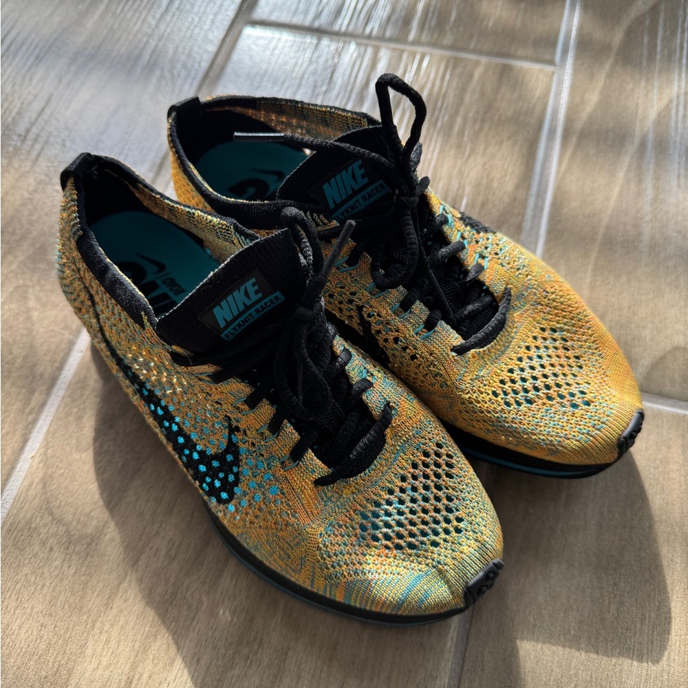 Nike Flyknit Racers